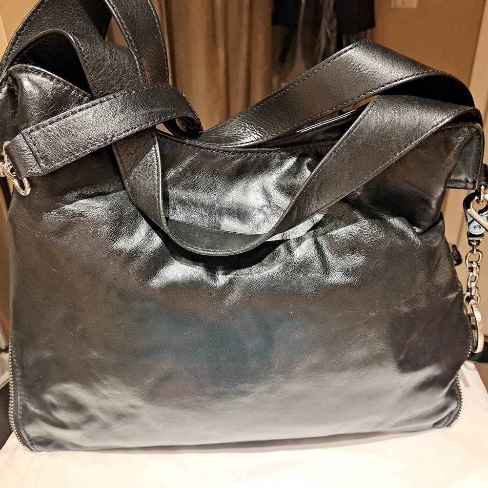 Michael Kors Shiny Black Shoulder Bag - Picture 6 of 9